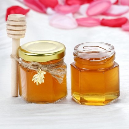 Mini 1.5 oz Hexagon Glass Mason Jars Golden Lids Wooden Dipper Decorative Wedding Party Favors Honey Storage Screw Cap Carton