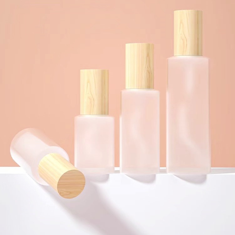 Luxury15ml 20ml 30ml 50m 80ml 100ml Recyclable Frosted Matte Spray Bottles Airless Pump Lotion Bottles Skin Care With Lid