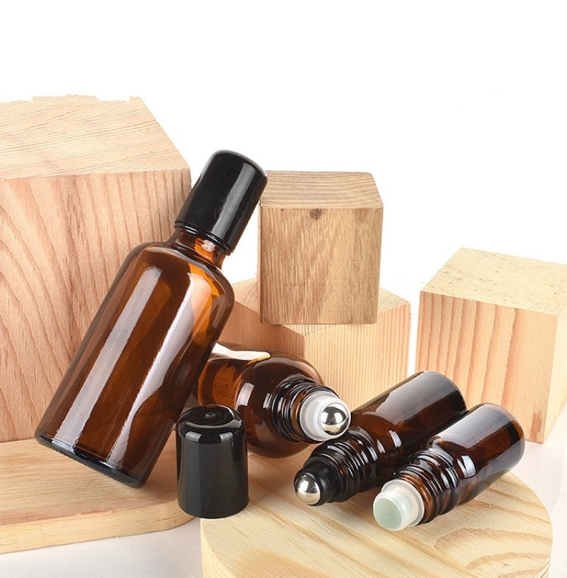Hot Selling Small Glass Seasoning Container With Bamboo Lid and Label Set for Industrial Products Spices Storage Cap Sealed