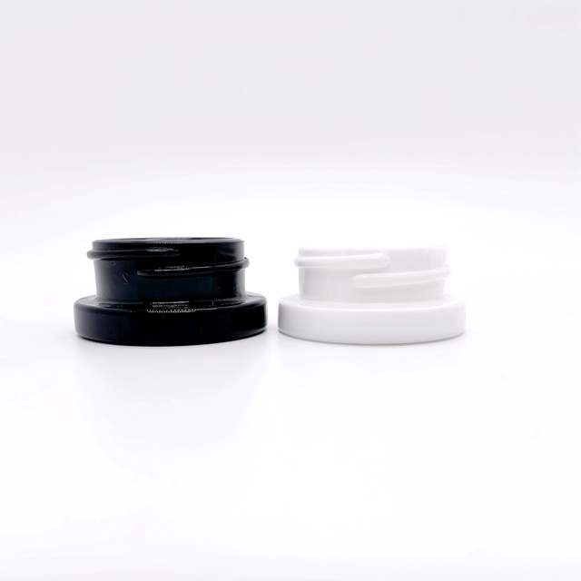 Custom White Ceramic Child Resistant Glass Jar 3ml 5ml Opal Concentrate Glass Cosmetic Cream Jar with Child Resistant  Lid