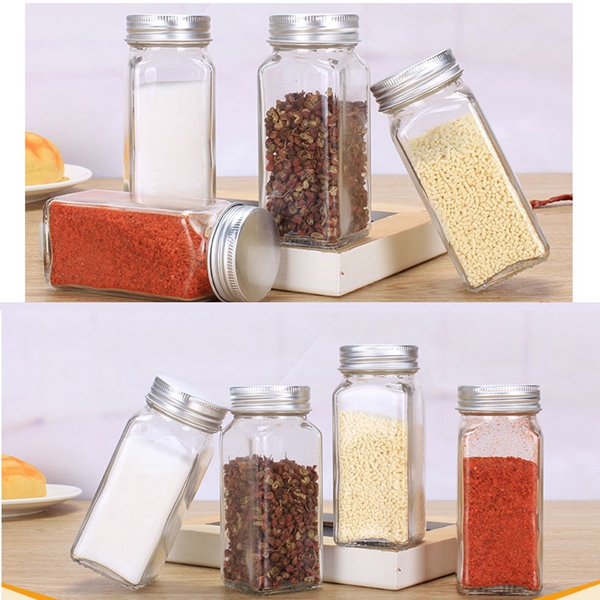 Hot Sale Mini Small Household Kitchen Refrigerator Storage Bottles Glass Spice Jars With Bamboo Lid Wholesale Glass Jar Glass Bottle