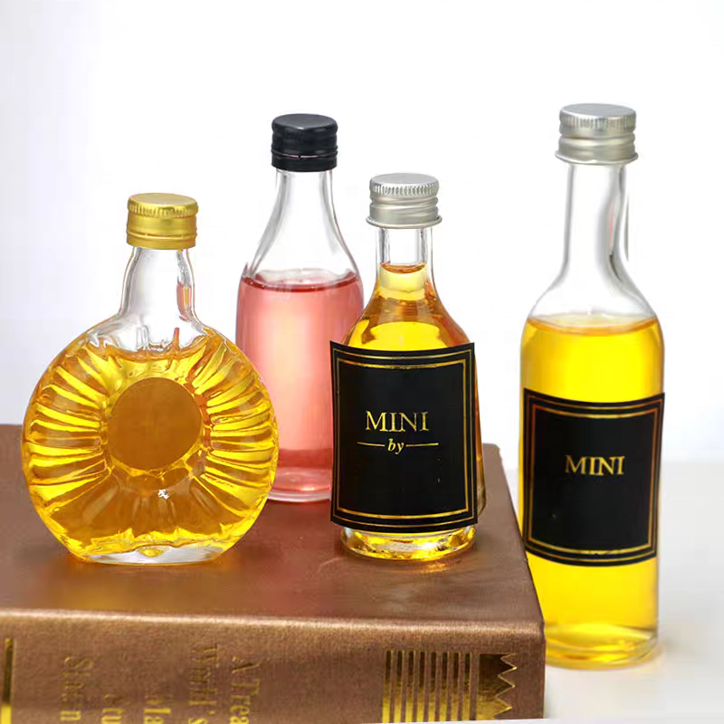 Wholesale 50ml Whiskey Crystal Glass Wine Bottle Small 50ml Bottles for Home Bar Decoration