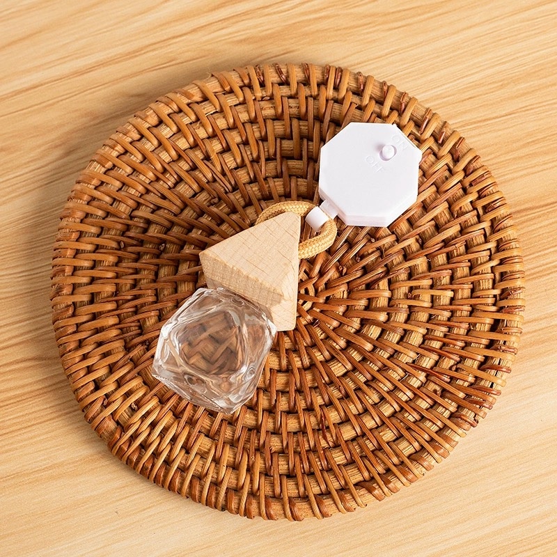 8ml Square Glass Car Hanging Pendant Refillable Empty Aromatherapy Diffuser Bottle Air Freshener Fragrance Perfume Glass Bottles