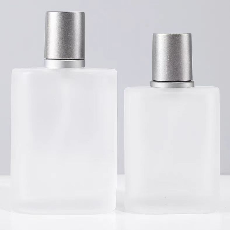 Wholesale Pump Sprayer Glass Bottle 30ml50ml100ml Flat Frosted Clear Glass Perfume Bottles With Metal Cap