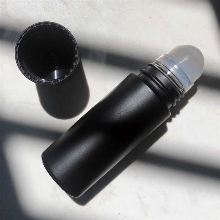 Essential Oil Roller Bottles 50 ml 30ml Glass Roller Bottles With Plastic Roller Balls Empty Black Amber Roll on Bottles