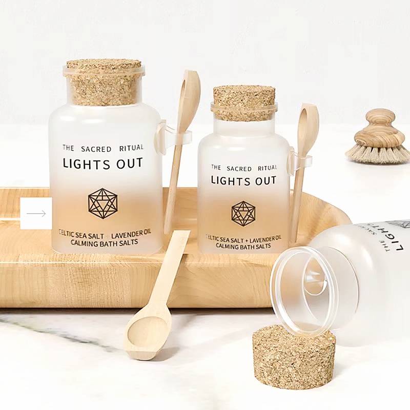 Hot Sale High Quality 100ML 200ml 300ML Frosted Clear B-ath Salt Bottle Cosmetic Skin Care Packaging Jar  With Wooden Spoon