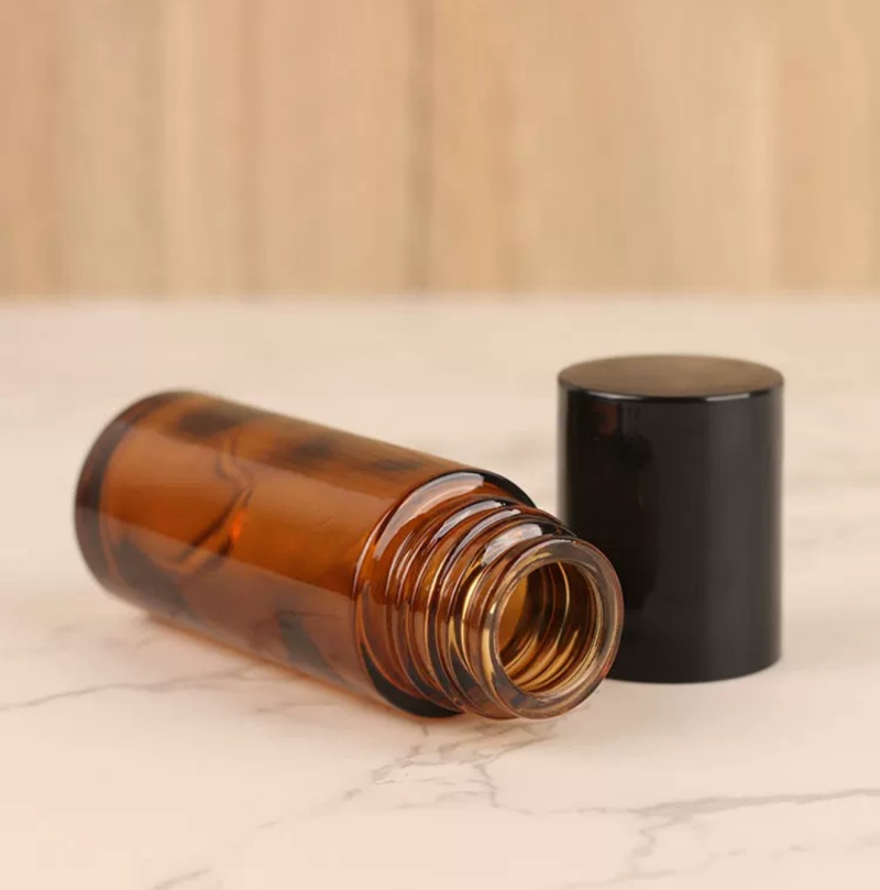 Custom Color 50ml 100ml  Essential Oil Bottle Clear 10ml Perfume Oil Roll on Glass Bottle With Roller Ball