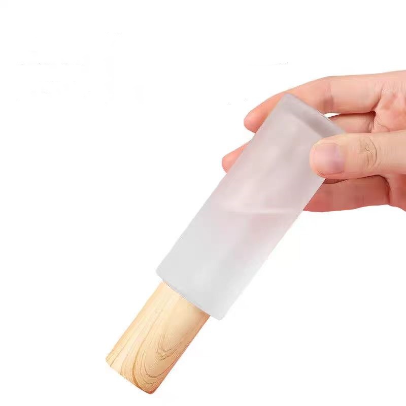 Recyclable Luxury 30g 50g 50ml 100ml Cosmetics Frosted Glass Serum Lotion Mist Spray Bottles and Amber Glass Cream Jars Set