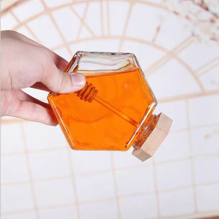 Recyclable Best Honey Bear Jar Glass Unique Honey Jar Packaging With Wooden Dipper Wholesale Hexagon Glass Jar for Honey