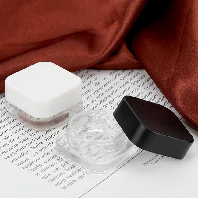 New Design Clear 9g 5g Cream Packaging Airtight Child Proof Jar Square Cube Mini Glass Jar