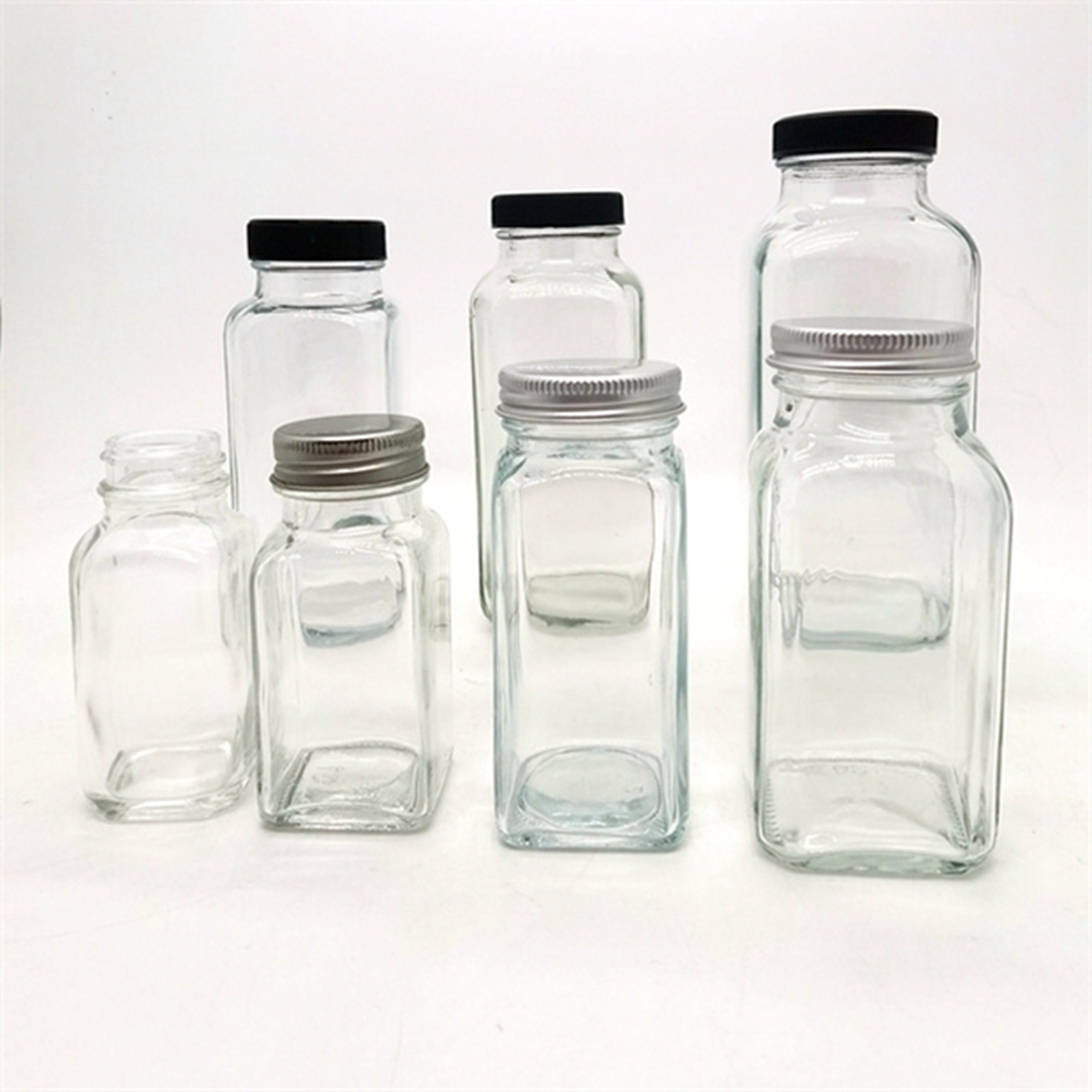 12 Pack  square Glass Spice Jars Set, 4 oz 120 ml Spice Jars With  Plastic Pout Top and Metal Cap Lids