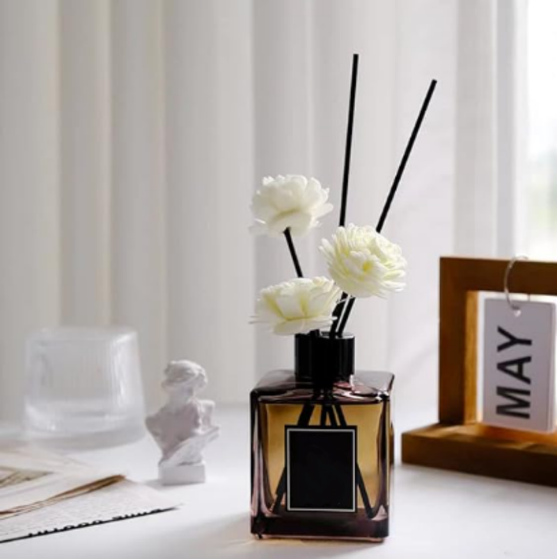 Square Luxury Black Amber Glass 500ml Large Reed Diffuser Bottle Fragrance Glass Bottle for Reed Diffuser With Wooden Lids