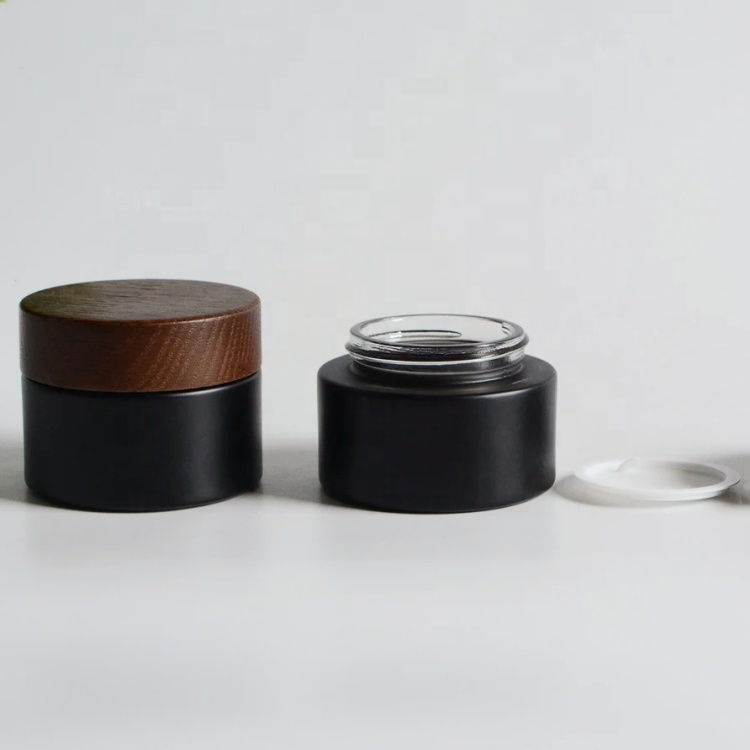 Factory Direct Supply 5g 15g 30g 50g 100g Round Frosted Black Glass Container Jar With Real Bamboo Lid for Cosmetic Package
