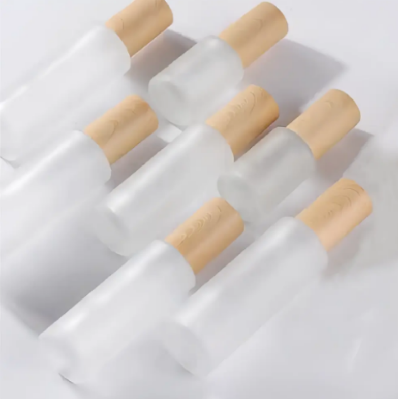 Wholesale 150ml Frosted Glass Cosmetic Packaging Makeup Pump Bottle Facial Toner Lotion Spray Facial 80ml 120ml 30ml