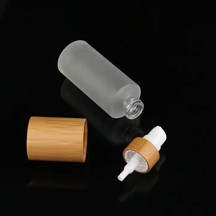 Luxury Cosmetics Packaging Glass Bottle Bamboo Lid Cream Pump Spray Bottle Set Skincare Face Cream Lotion Bottle