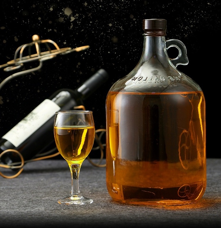 High Quality 1l 2l Glass Maple Syrup Bottles California Wine Bottle Drinking Bottle With Screw Cap