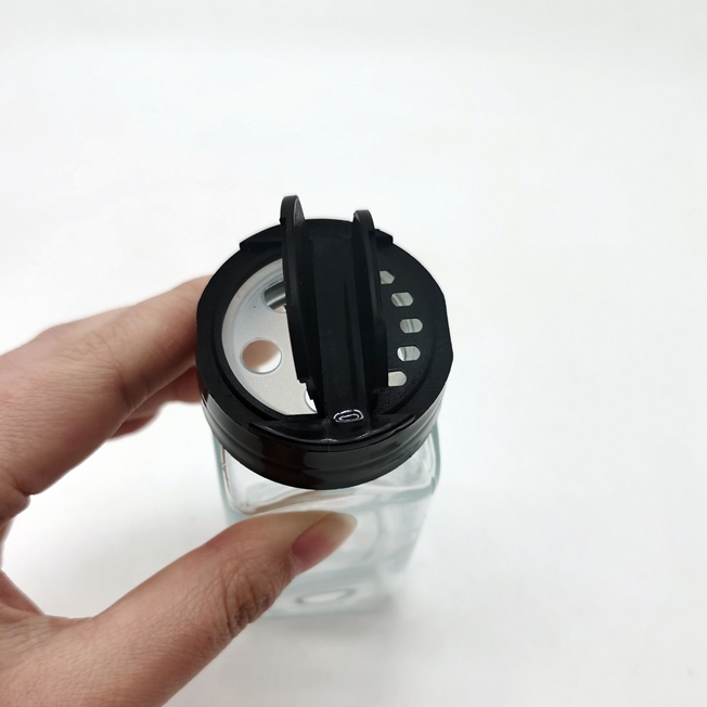 Wholesale 100ml/120ml Glass Spice Shakers Bamboo Wood Lid Screw Cap Kitchen Seasoning Bottle Jar Hot Stamping Salt Pepper