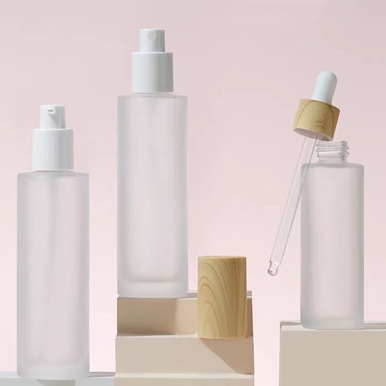 Luxury15ml 20ml 30ml 50m 80ml 100ml Recyclable Frosted Matte Spray Bottles Airless Pump Lotion Bottles Skin Care With Lid