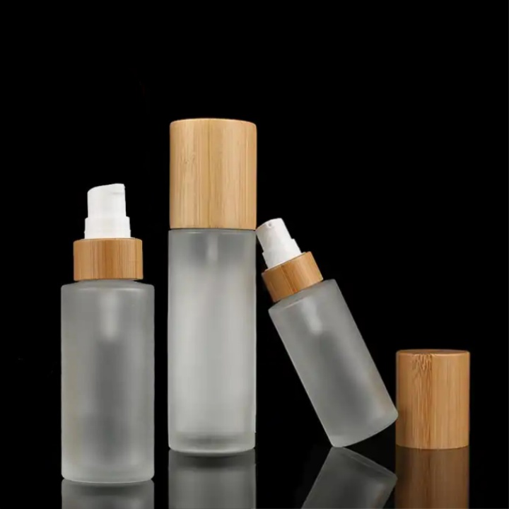 Unique Luxury Cream Foundation Lotion Pump Bottle Elegant Simplistic Thick Frosted White 20ml 30ml 50ml 120ml Elegant Simplistic