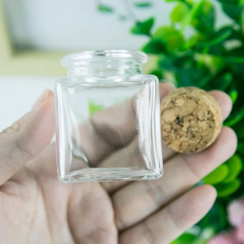 Wholesale 50ml Mini Square Glass Favor Jar With Cork Stopper for Candy and Spice