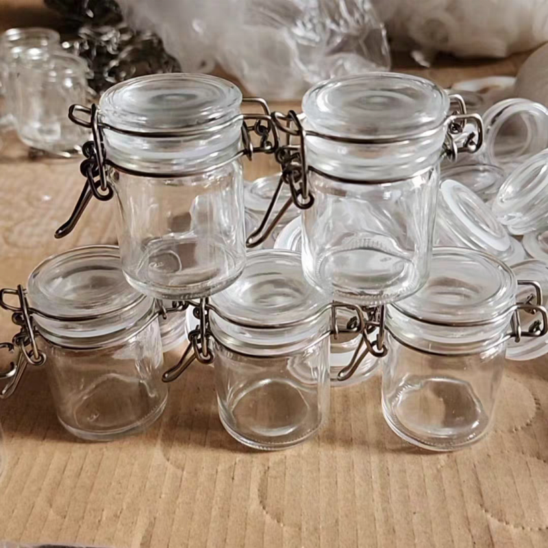 Kitchen Storage Bottles Jars 100ml 500 Ml Clear Glass Storage Mason Jar With Airtight Clip Top Lid for Food Jam Canning Spice