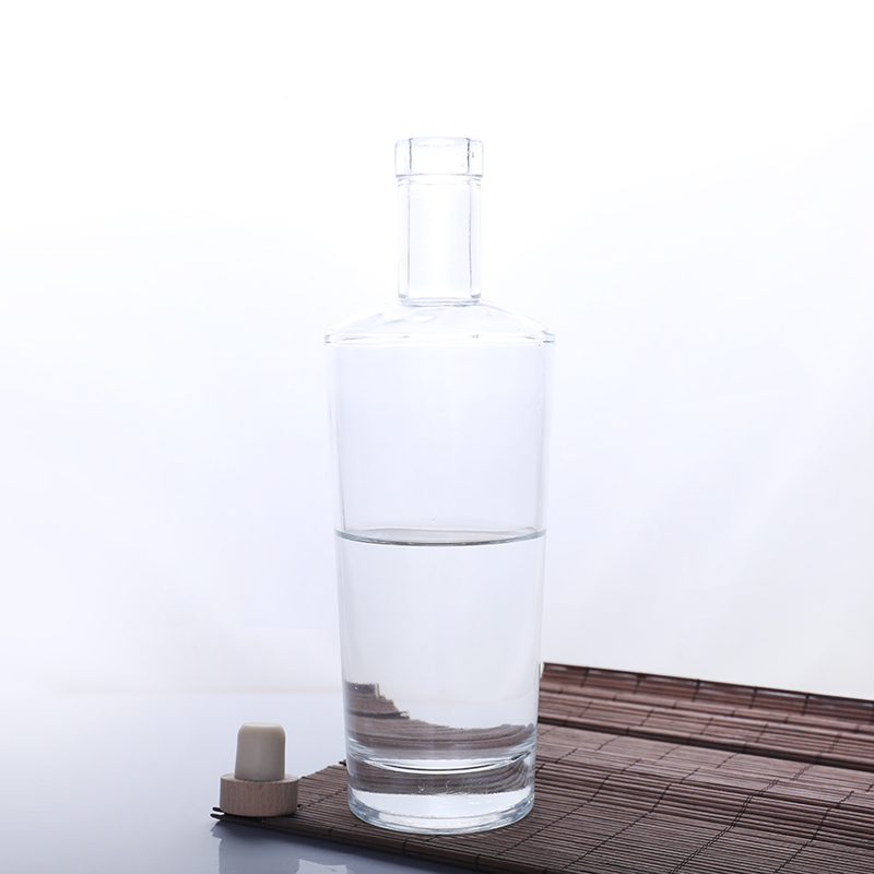 Recyclable Customized 250ml 750ml Empty Stack Glass Liquor Bottle Malt Gin Stacked Whisky Bottle Empty Spirits Bottles