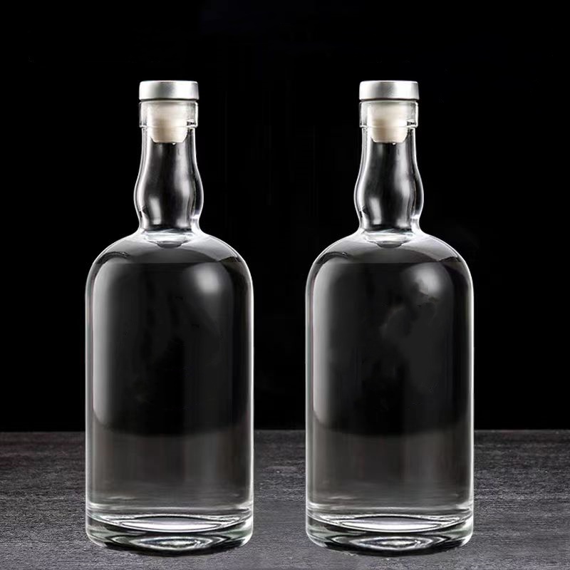 Recyclable  Nordic Empty Rum Whisky Vodka Spirit Glass Liquor Bottle 500ml 750ml With Cork for Liquor Whiskey 200ml 375ml 1L