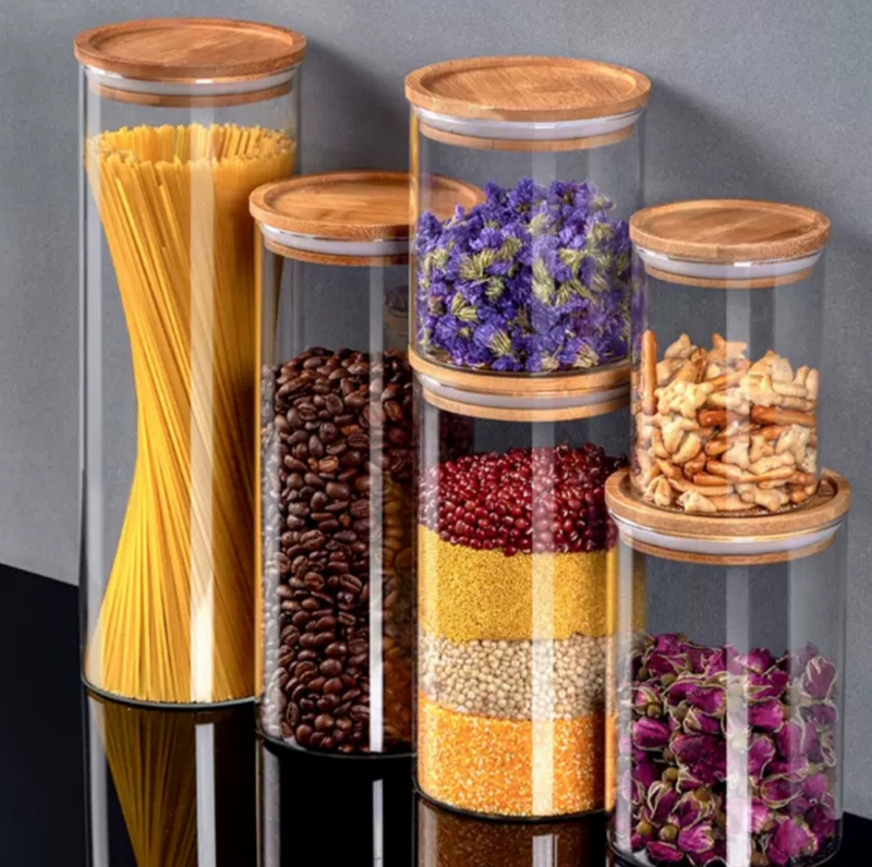Wholesale Manufacturers High Borosilicate Glass Sealed Jars Bamboo Lid Tea Cans Transparent Glass Storage Candy Jars