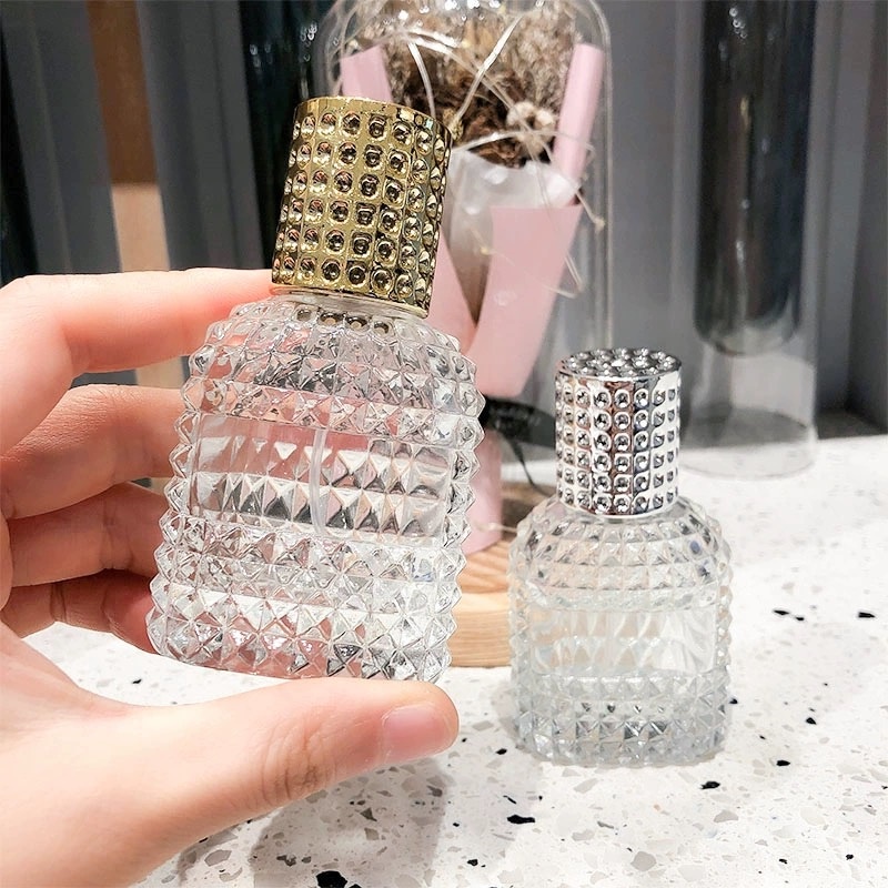 High Quality 30ml 50ml Portable Glass Perfume Bottle Pineapple Shaped Perfume Bottle With Aluminium Silver Cap