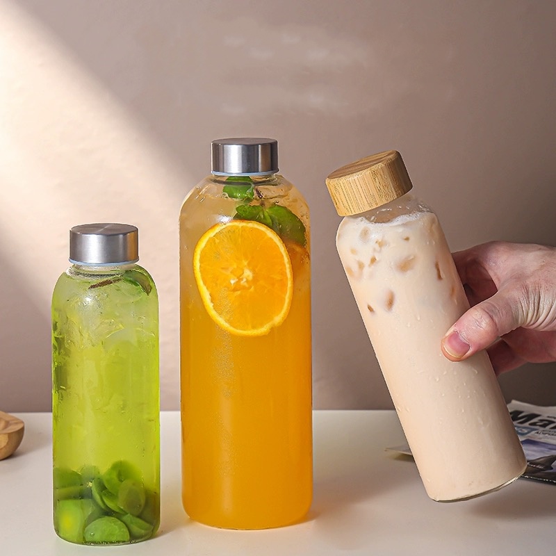 Free Sample 350ml 500ml 16oz 700ml 1l Transparent High Borosilicate Glass Water Bottle With Bamboo Lid