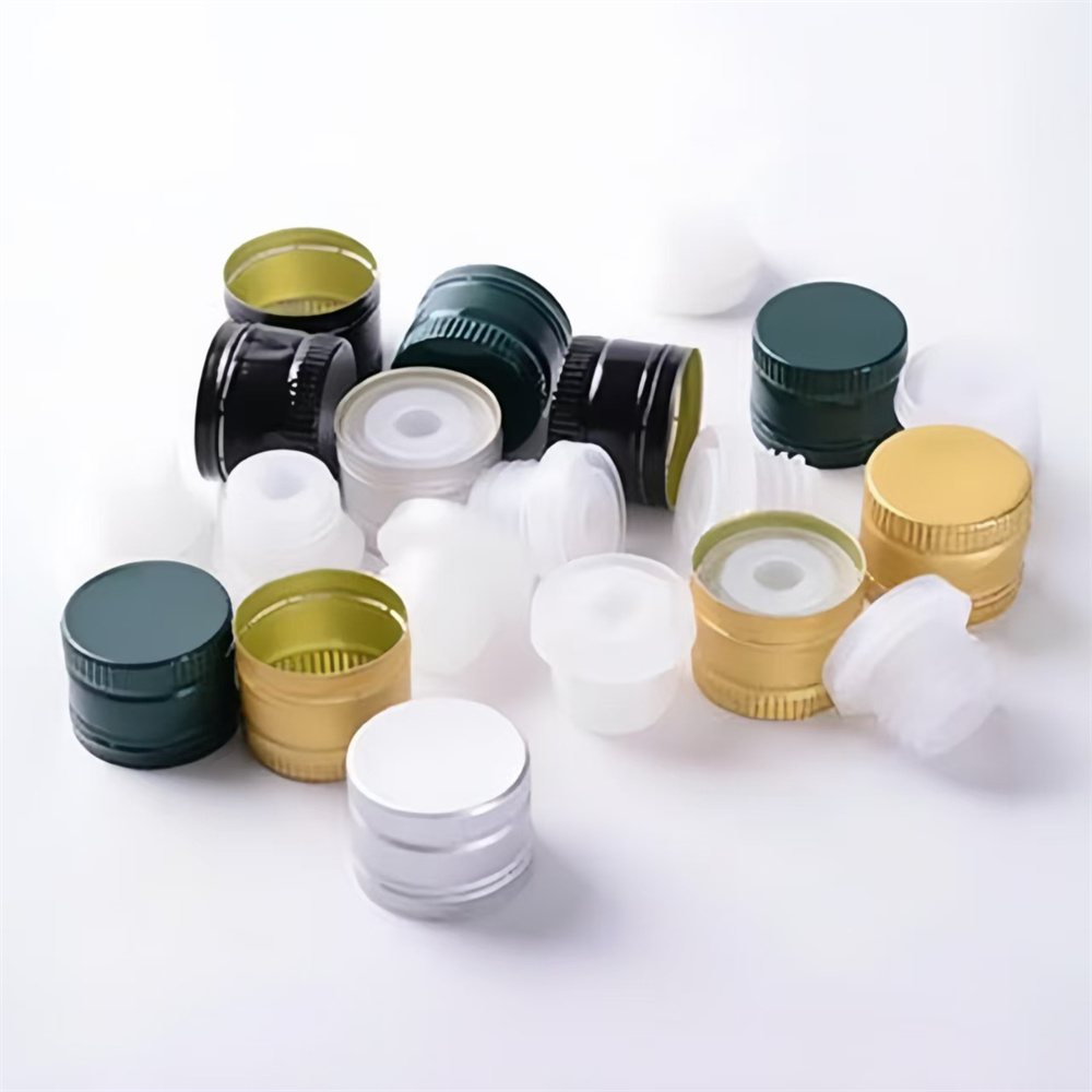 Food Grade Empty Stocked Olive Oil Dark Green Bottle Dorica  Thread Finish Spp Glass Bottle