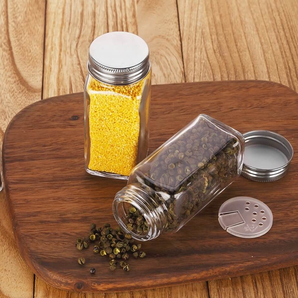 12 Pack  square Glass Spice Jars Set, 4 oz 120 ml Spice Jars With  Plastic Pout Top and Metal Cap Lids