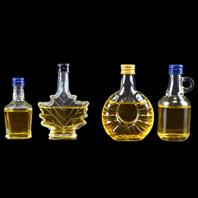 Wholesale 30ml 40ml 50ml 100ml Mini Miniature Juice Wine Spirit Liquor Glass Bottle for Whisky Vodka